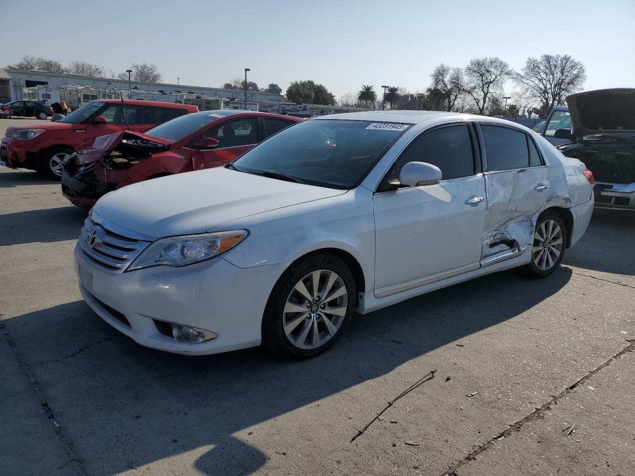  Salvage Toyota Avalon