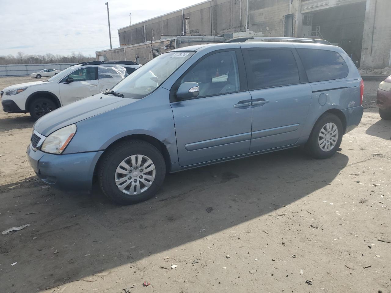  Salvage Kia Sedona