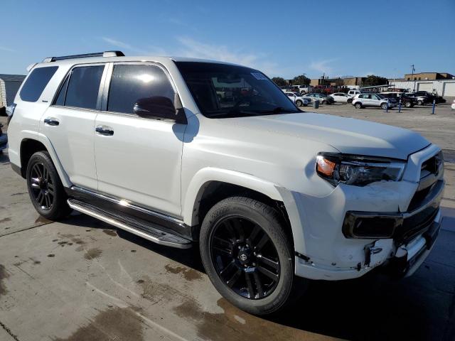 2020 TOYOTA 4RUNNER SR - JTEBU5JRXL5771348