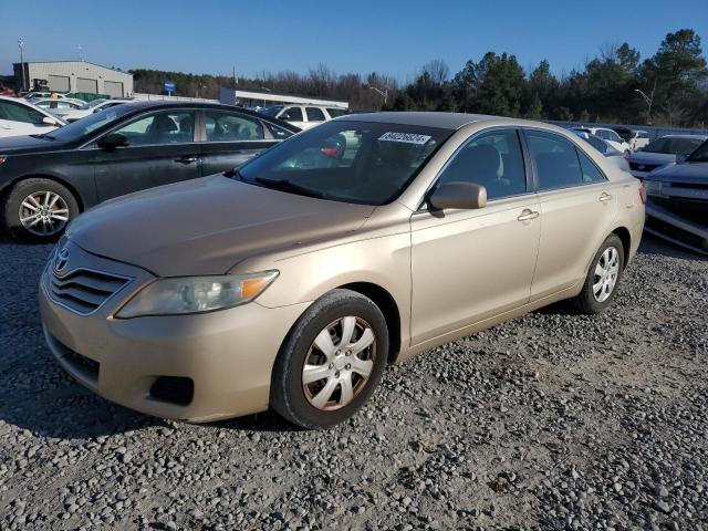 TOYOTA CAMRY BASE