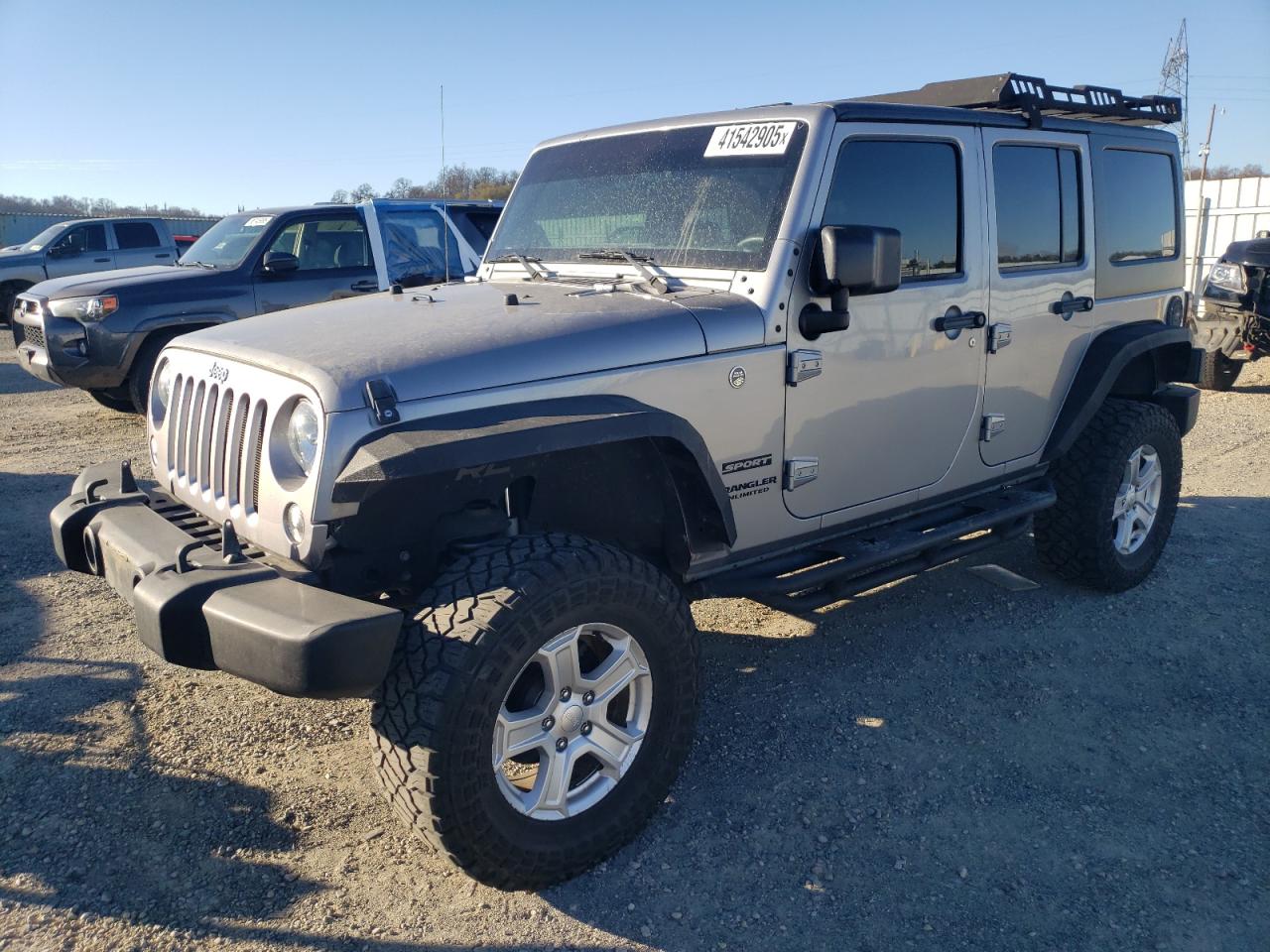  Salvage Jeep Wrangler