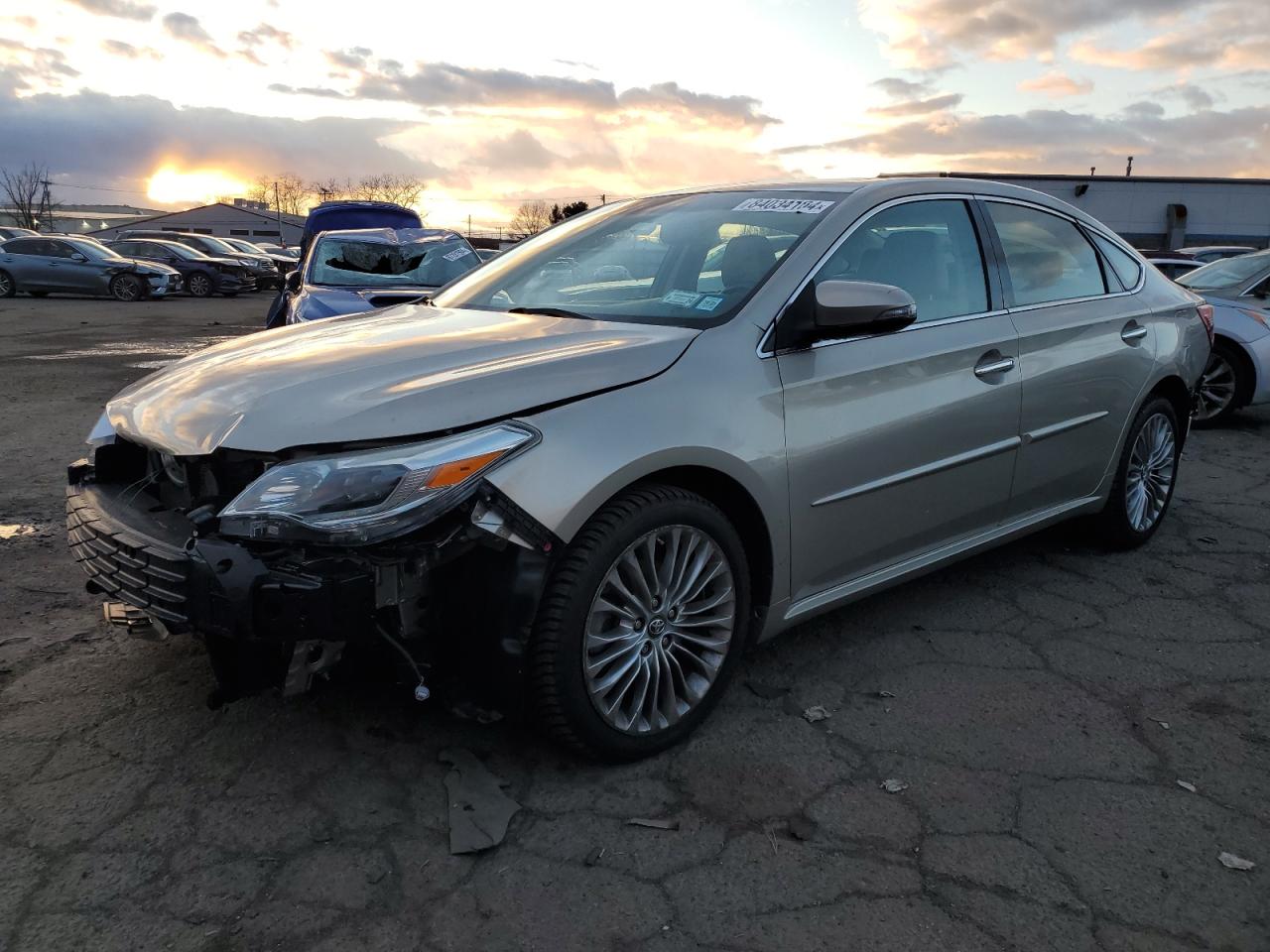  Salvage Toyota Avalon