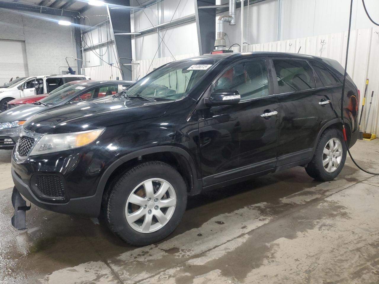  Salvage Kia Sorento