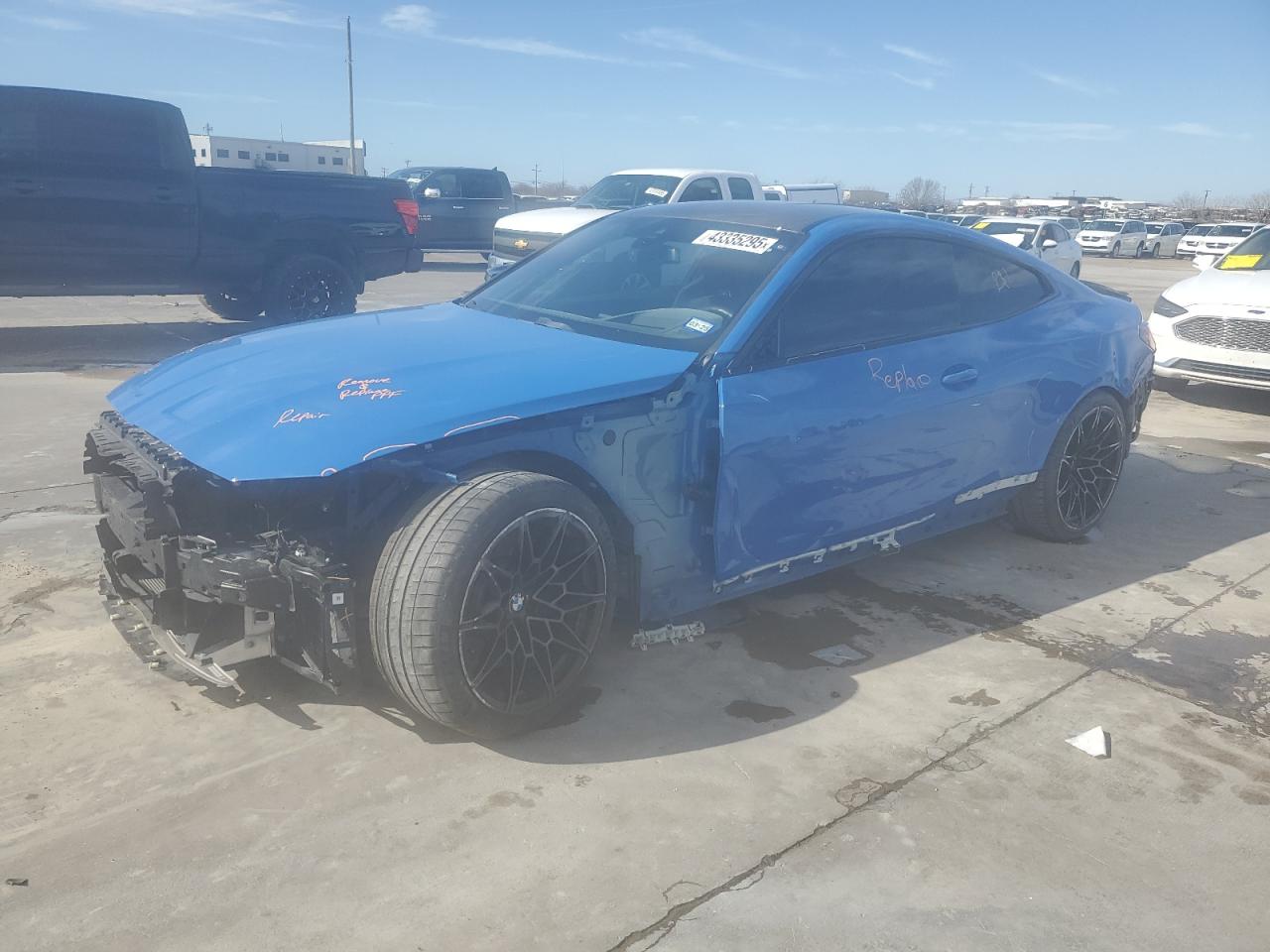 BMW M4 COMPETITION