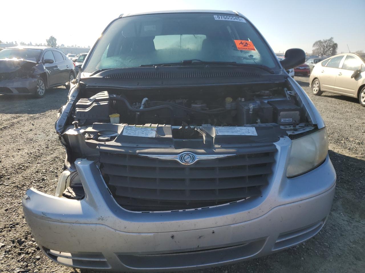 Lot #3050615099 2005 CHRYSLER TOWN & COU