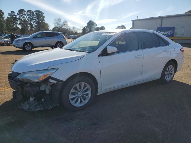 TOYOTA CAMRY LE 2015 white sedan 4d gas 4T4BF1FK0FR486012 photo #1