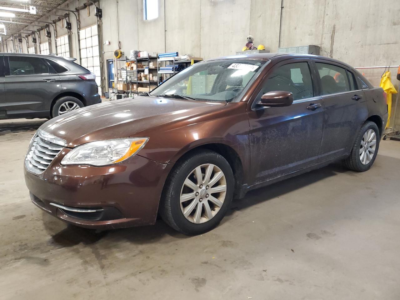  Salvage Chrysler 200