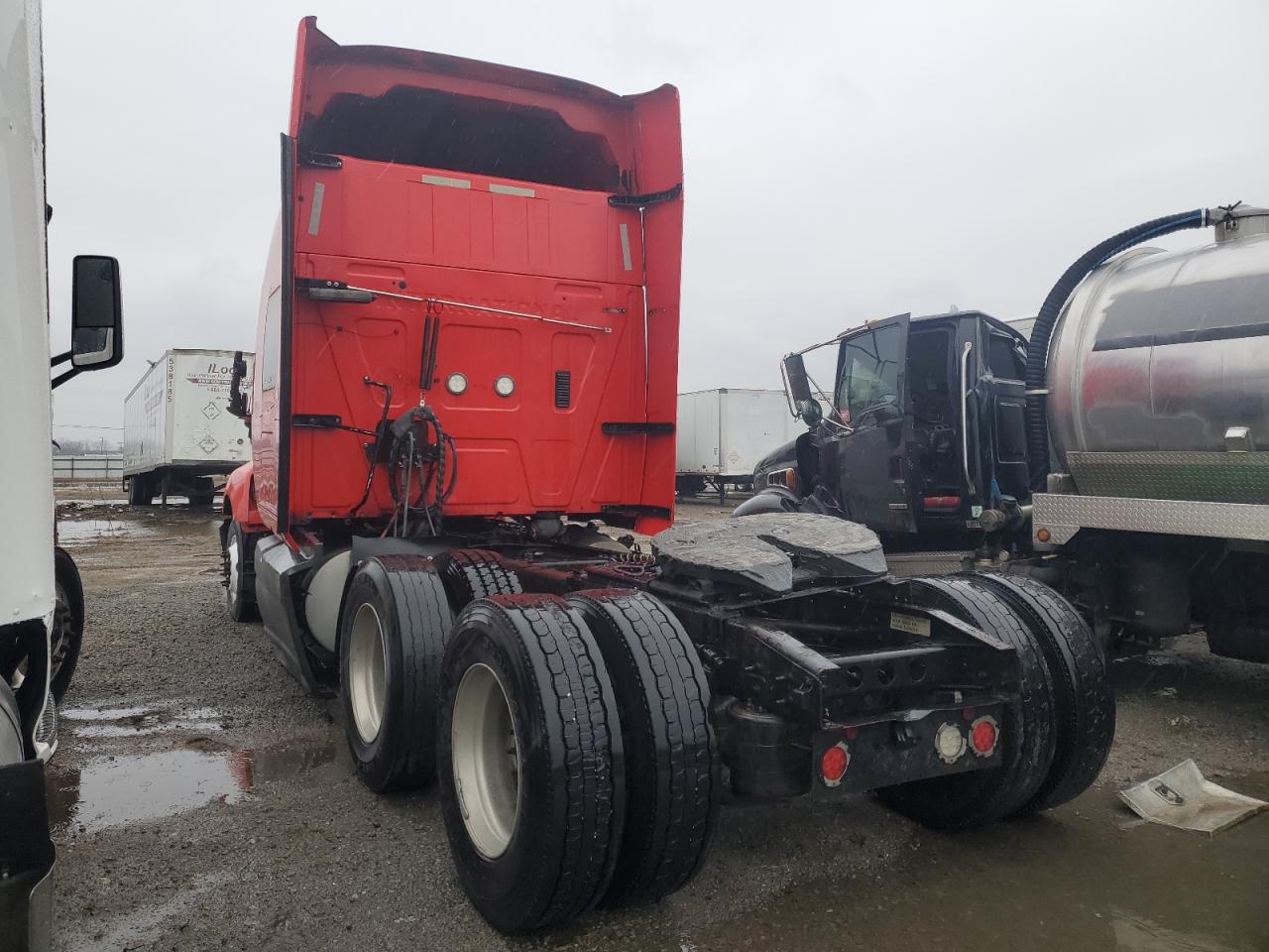 Lot #3237177636 2018 INTERNATIONAL LT625