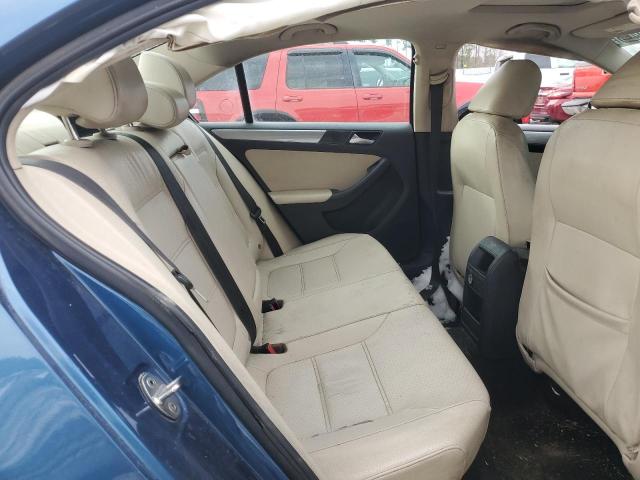 2017 VOLKSWAGEN JETTA SE - 3VWDB7AJ7HM375448