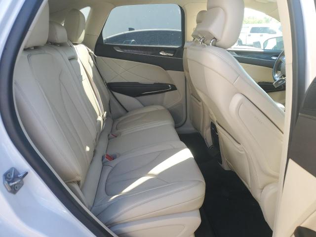2017 LINCOLN MKC RESERV 5LMCJ3D98HUL54205