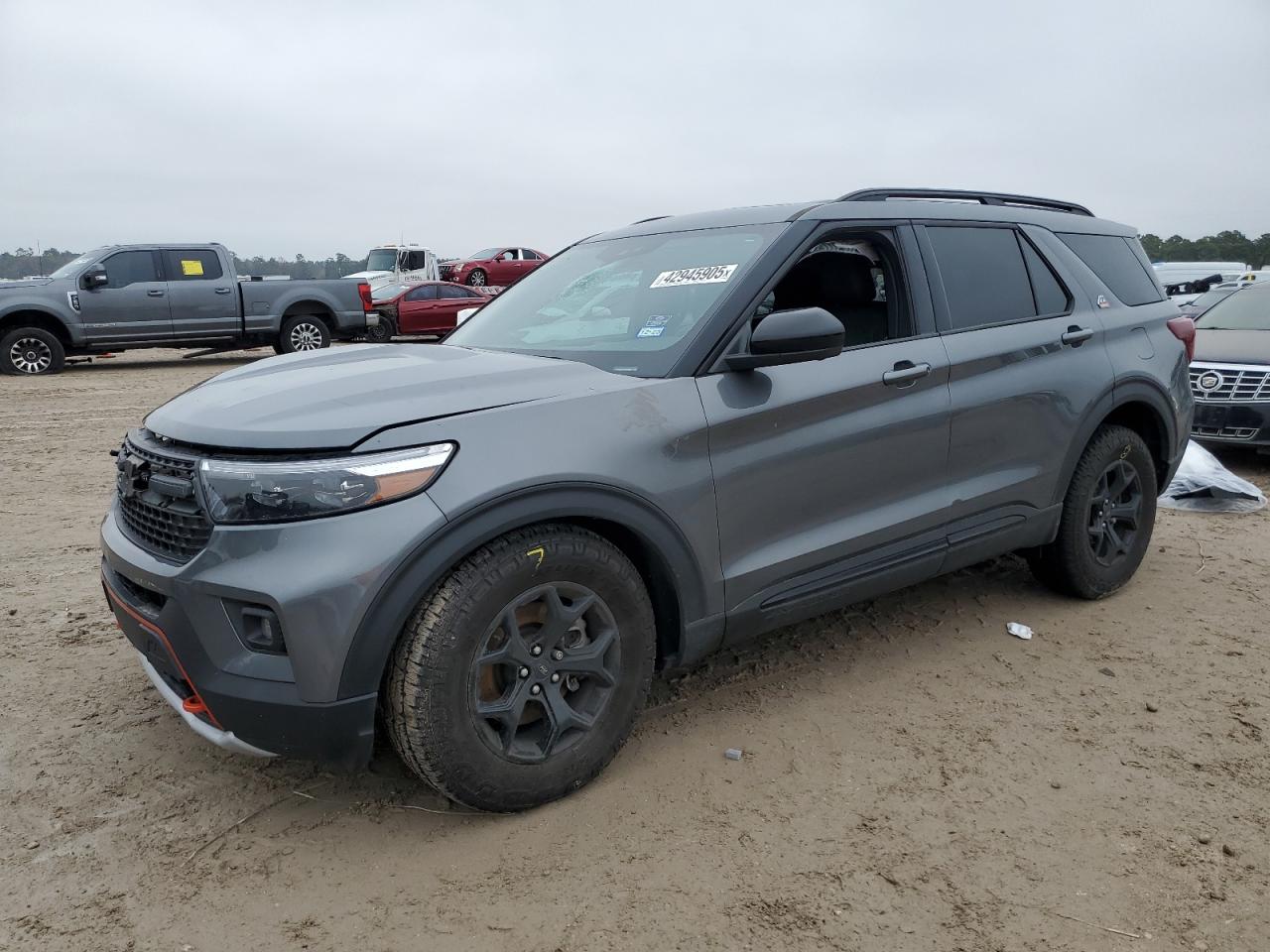  Salvage Ford Explorer