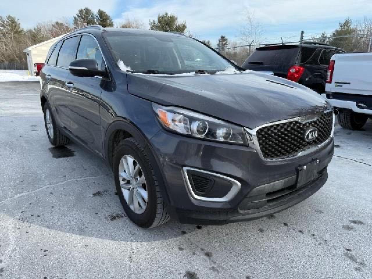  Salvage Kia Sorento