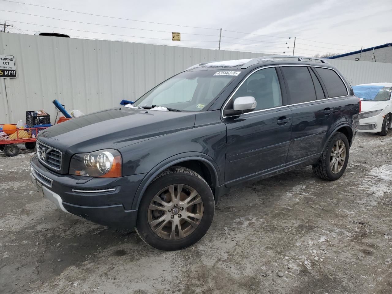  Salvage Volvo XC90