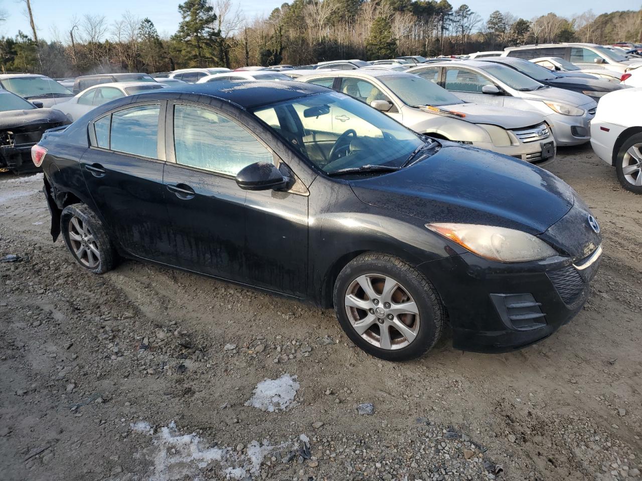 Lot #3059897263 2010 MAZDA 3 I