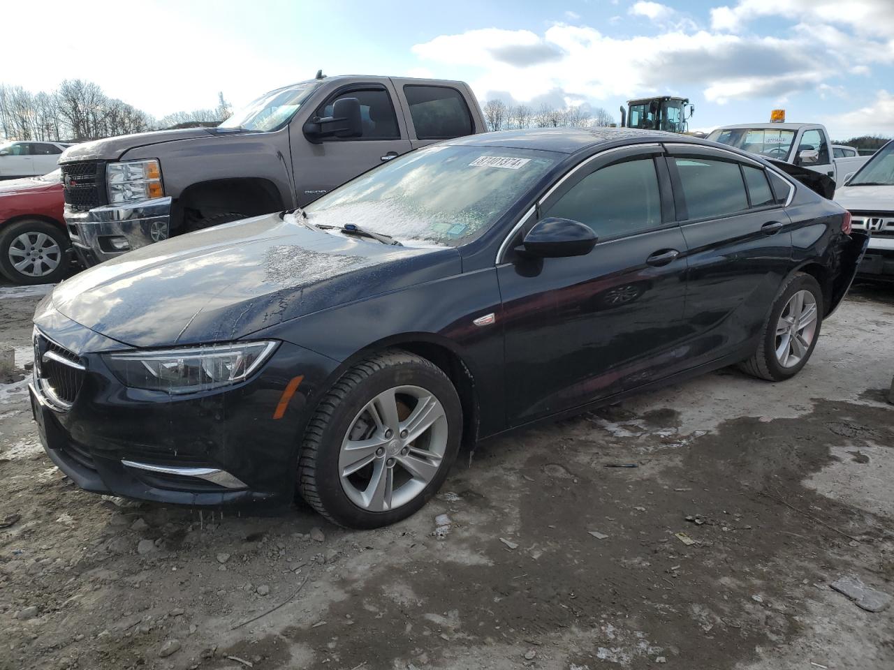 W04GL6SX4J1143803 BUICK REGAL PREF 2018