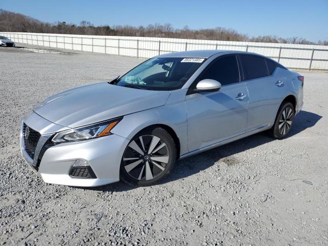 NISSAN ALTIMA SV