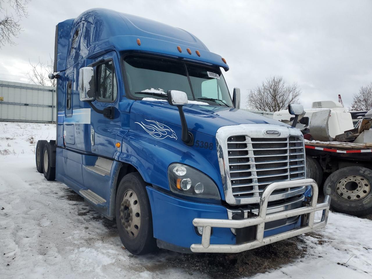  Salvage Freightliner Cascadia 1