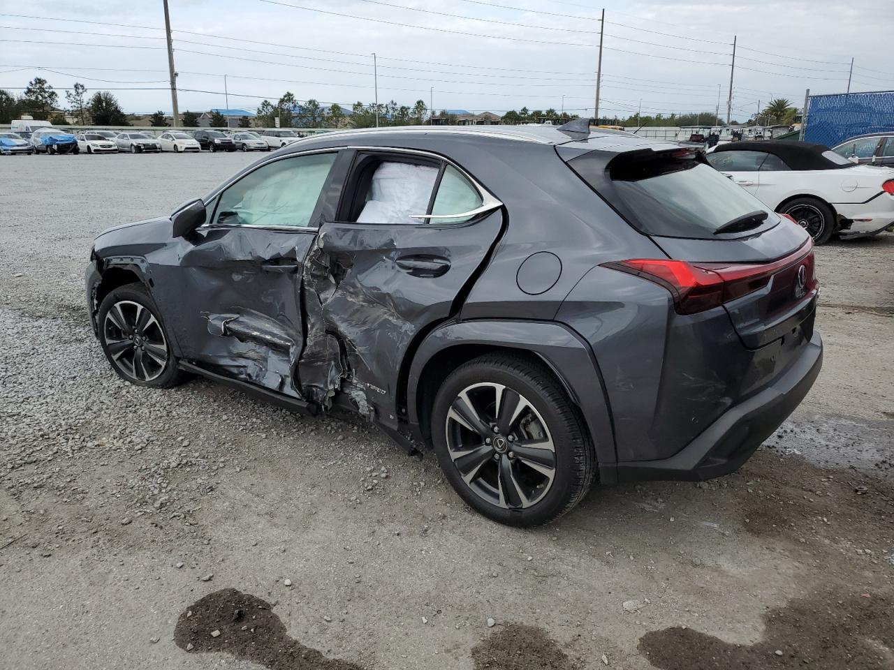 LEXUS UX 250H BASE