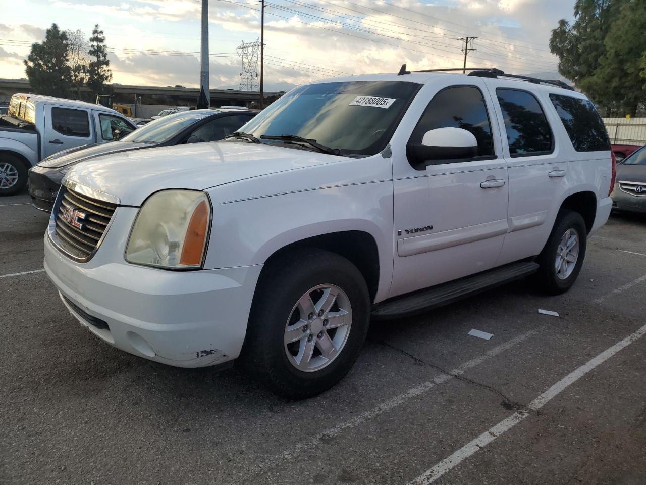  Salvage GMC Yukon