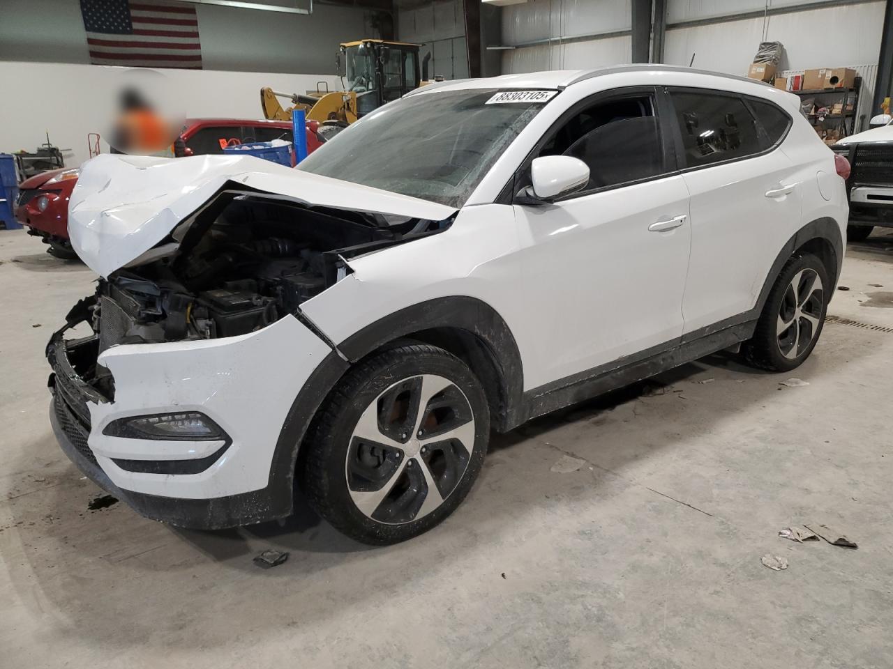  Salvage Hyundai TUCSON