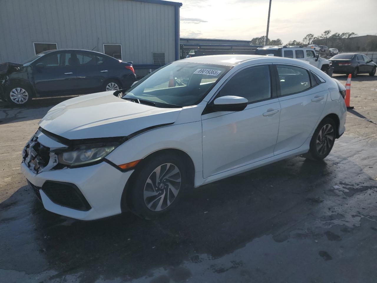 SHHFK7H21HU232976 HONDA CIVIC LX 2017