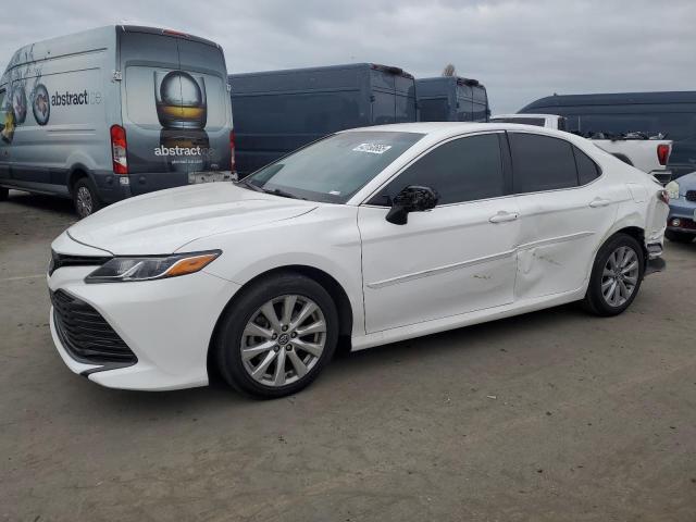 2018 TOYOTA CAMRY L - 4T1B11HK2JU522829