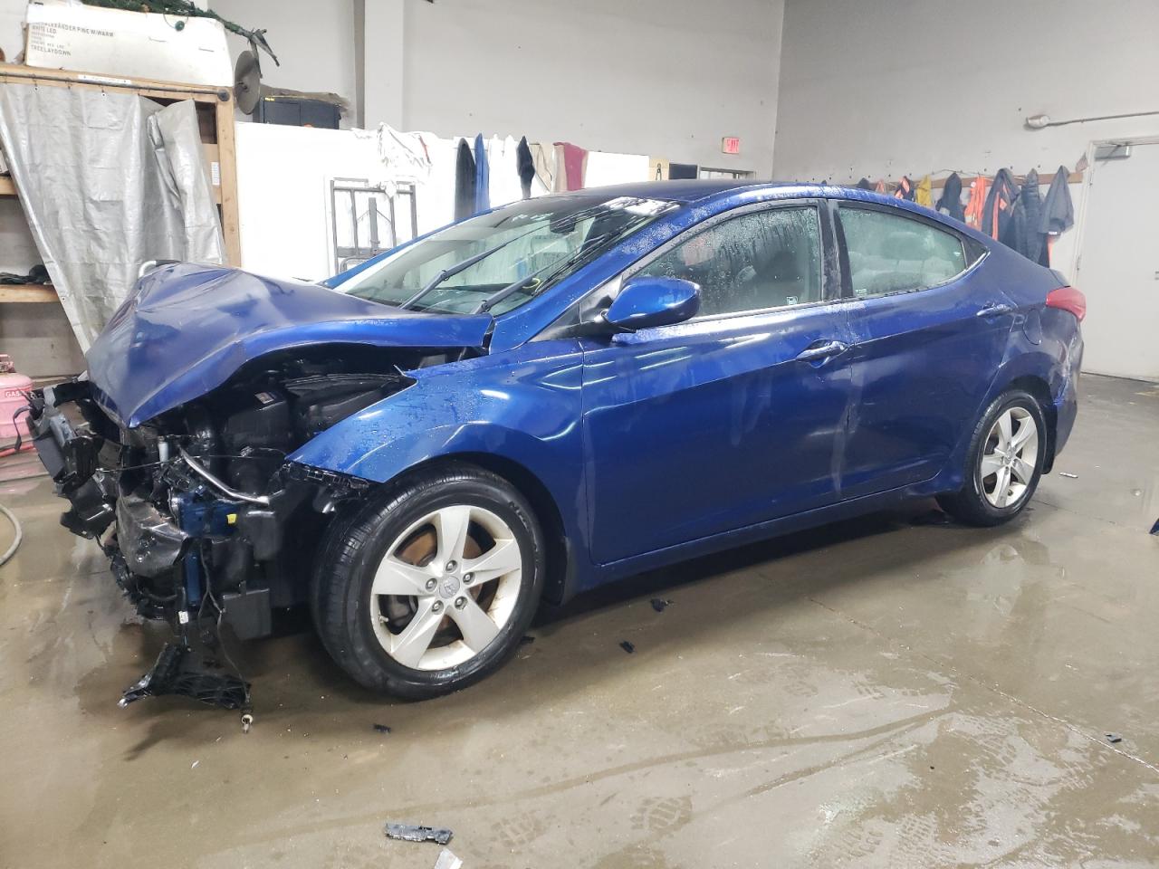  Salvage Hyundai ELANTRA