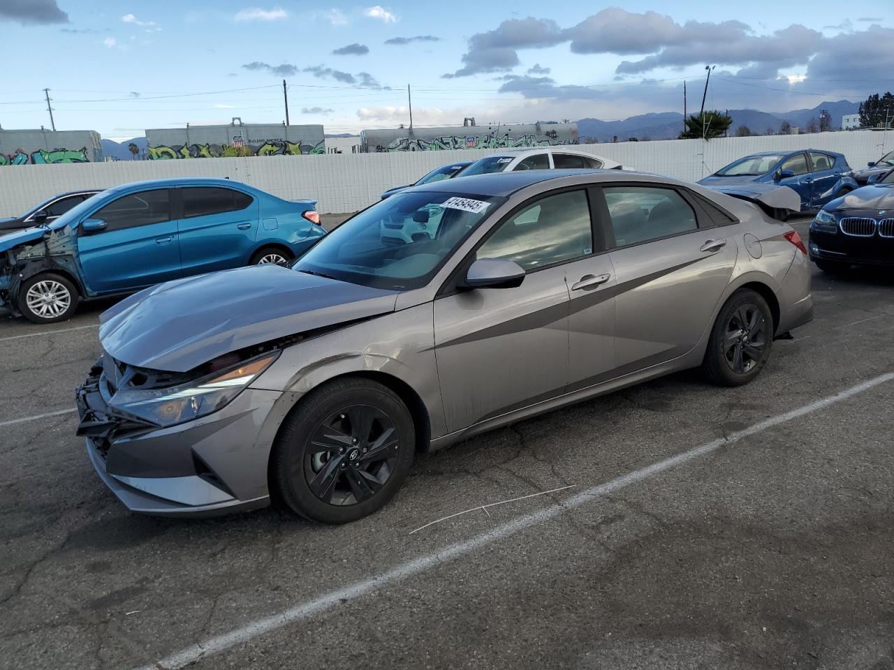 HYUNDAI ELANTRA BLUE