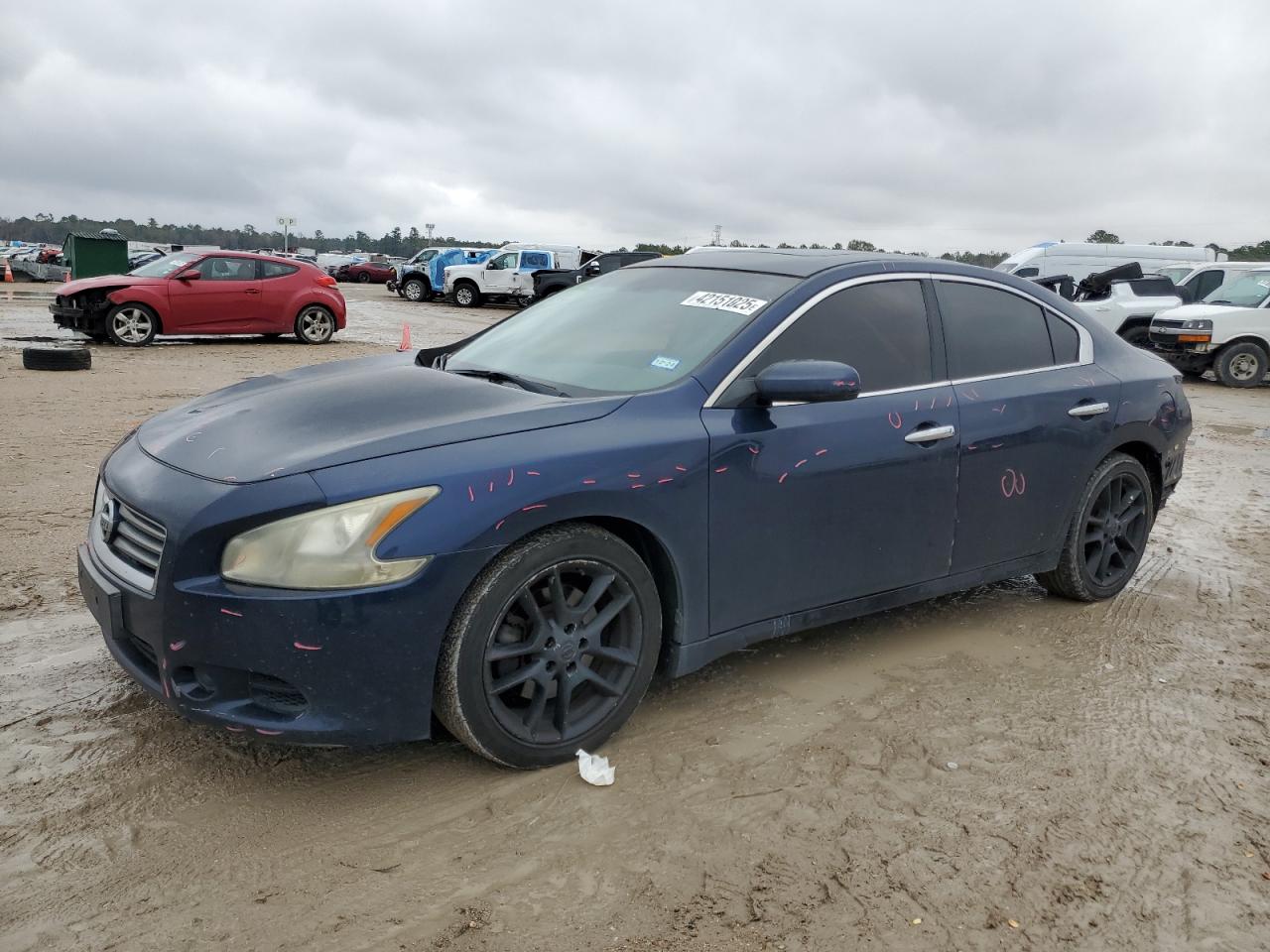  Salvage Nissan Maxima