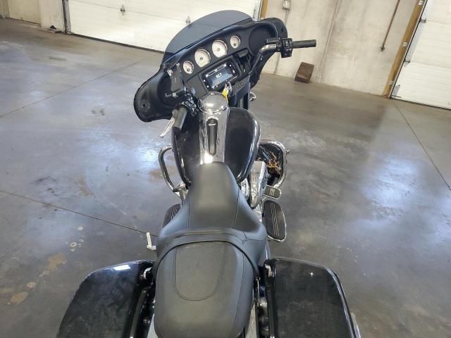 2022 HARLEY-DAVIDSON FLHX - 1HD1KBC19NB616014