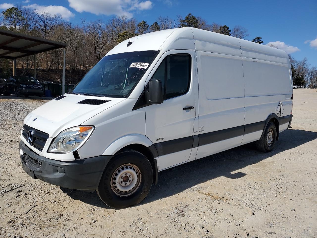  Salvage Mercedes-Benz Sprinter