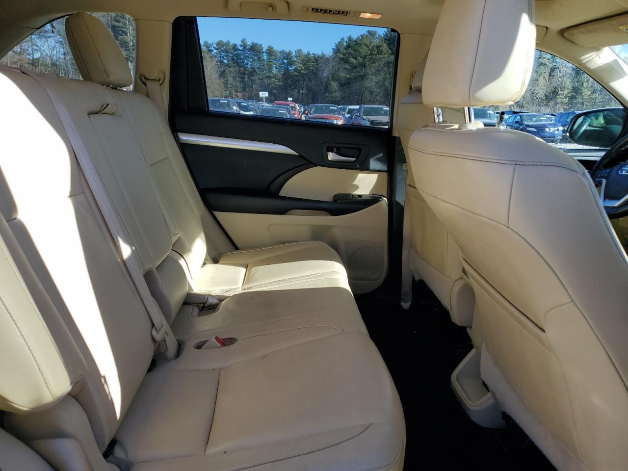 TOYOTA HIGHLANDER SE