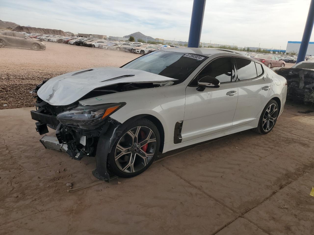  Salvage Kia Stinger