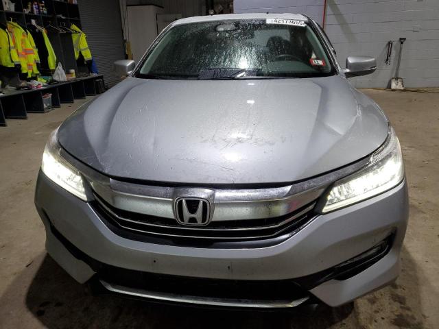 2017 HONDA ACCORD TOU - 1HGCR3F9XHA031256