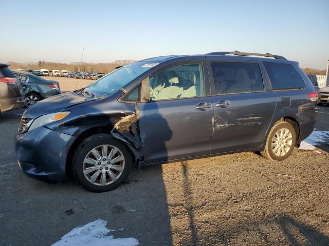 TOYOTA SIENNA LE 2014 blue sports v gas 5TDJK3DC1ES079770 photo #1