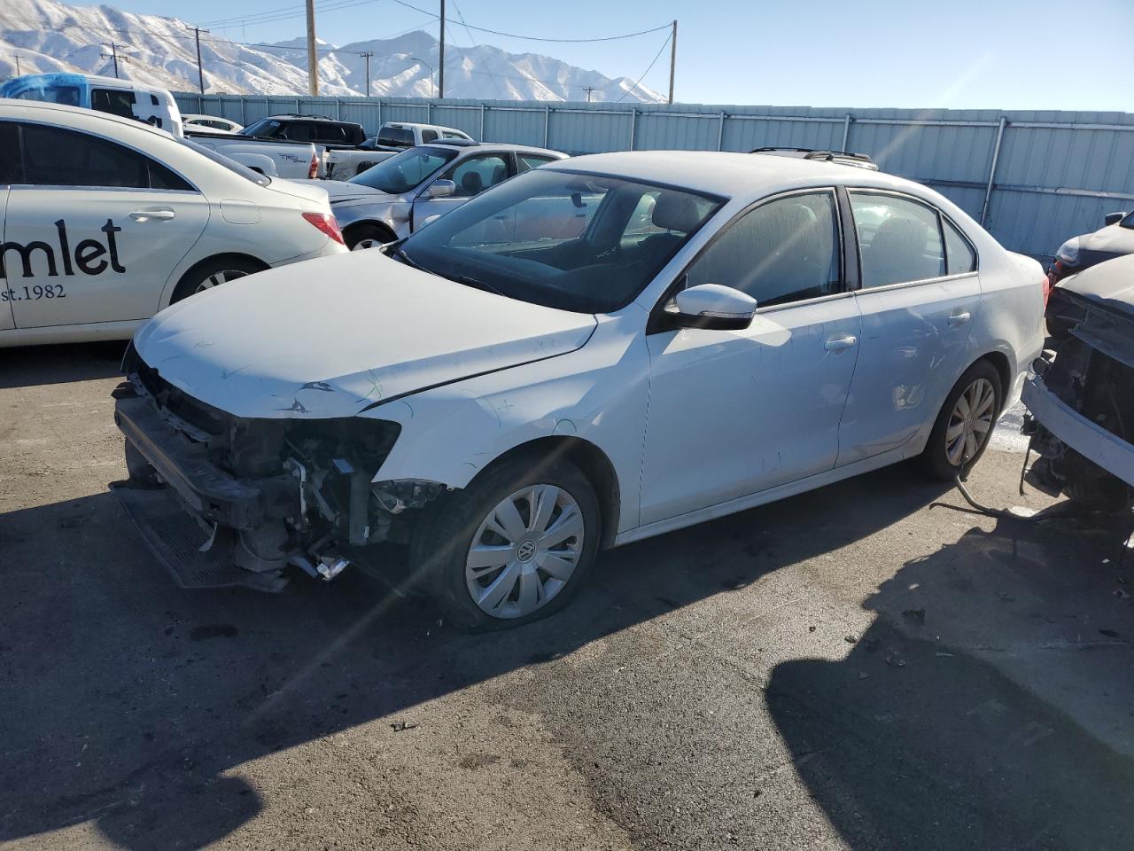 VOLKSWAGEN JETTA SE