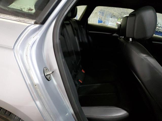 2017 AUDI A3 WAUTPBFF0HA086574