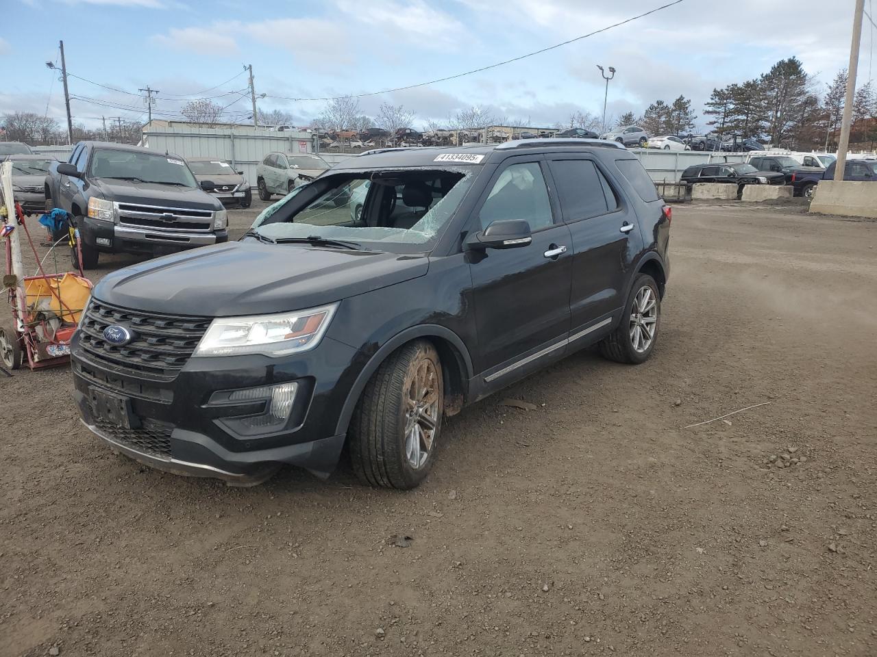  Salvage Ford Explorer