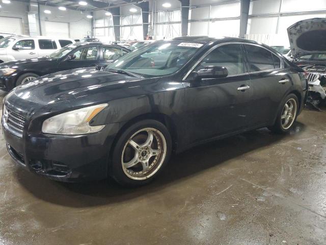 NISSAN MAXIMA S