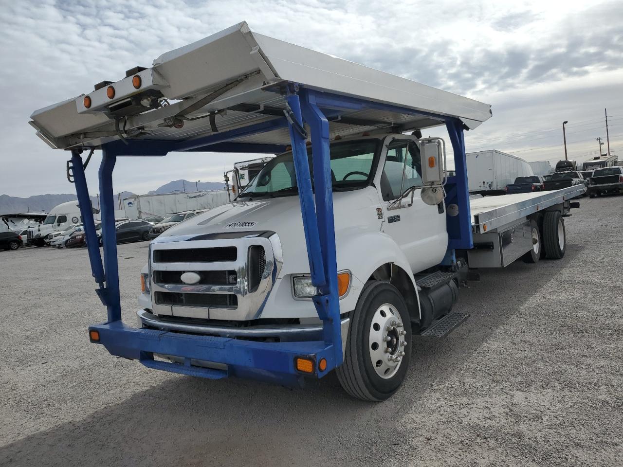 Lot #3049513649 2009 FORD F750 SUPER