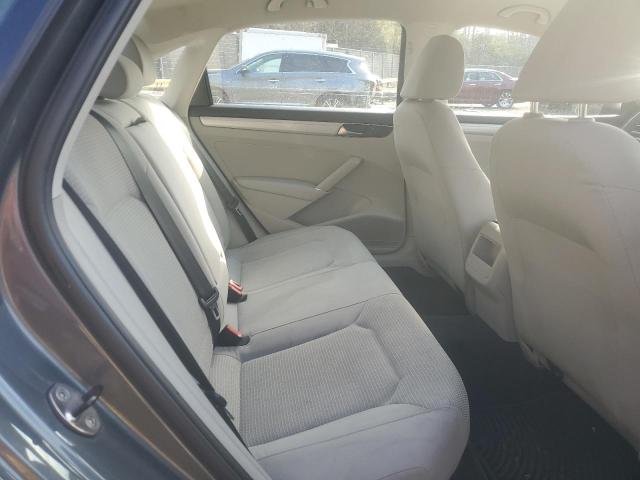 2017 VOLKSWAGEN PASSAT S - 1VWAT7A3XHC033558