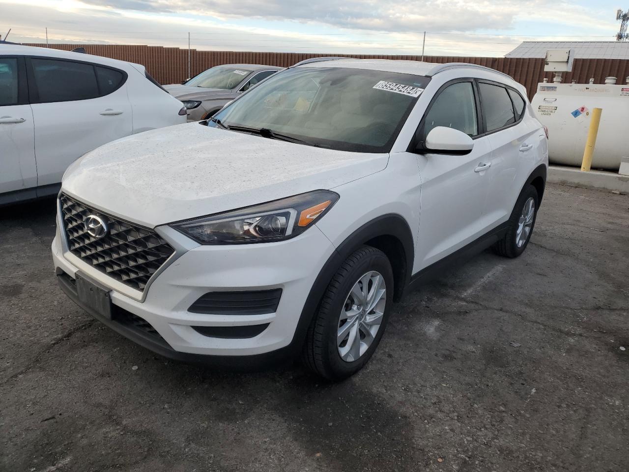  Salvage Hyundai TUCSON