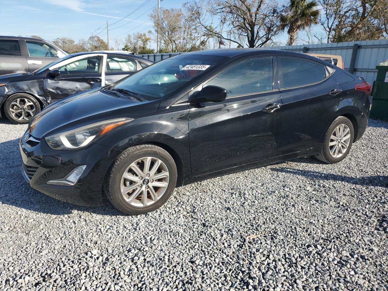  Salvage Hyundai ELANTRA