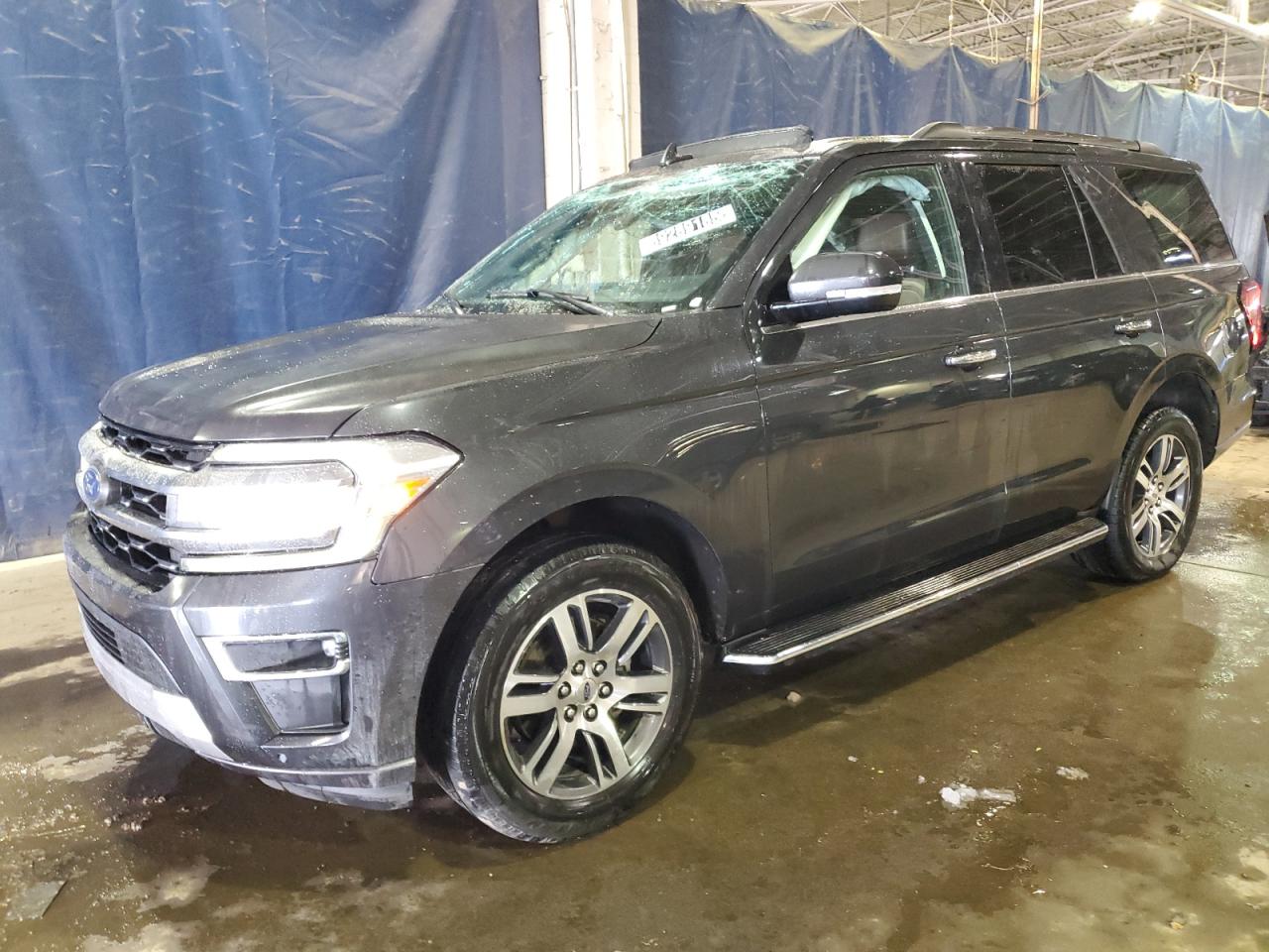  Salvage Ford Expedition