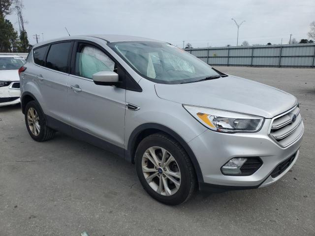 2019 FORD ESCAPE SE - 1FMCU0GD8KUB46017