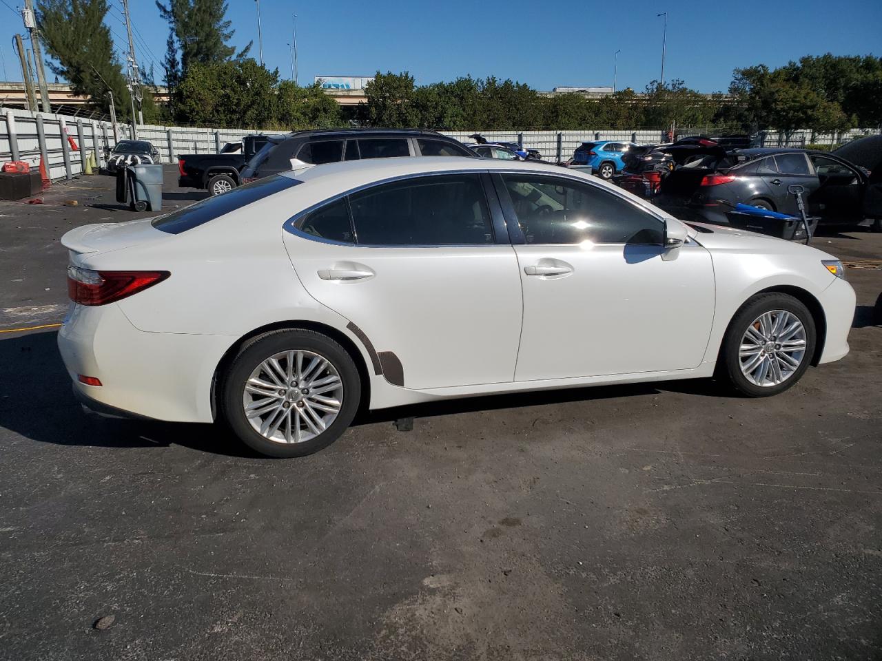 Lot #3055174970 2013 LEXUS ES 350