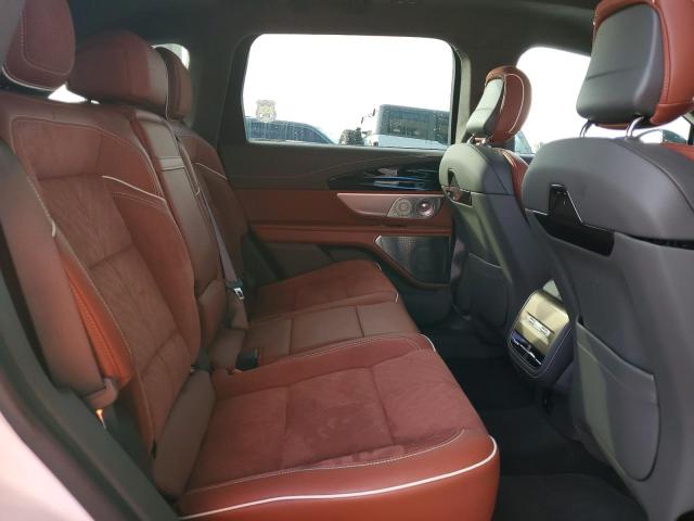 2024 LINCOLN NAUTILUS B 5LMPJ9JA7RJ790095