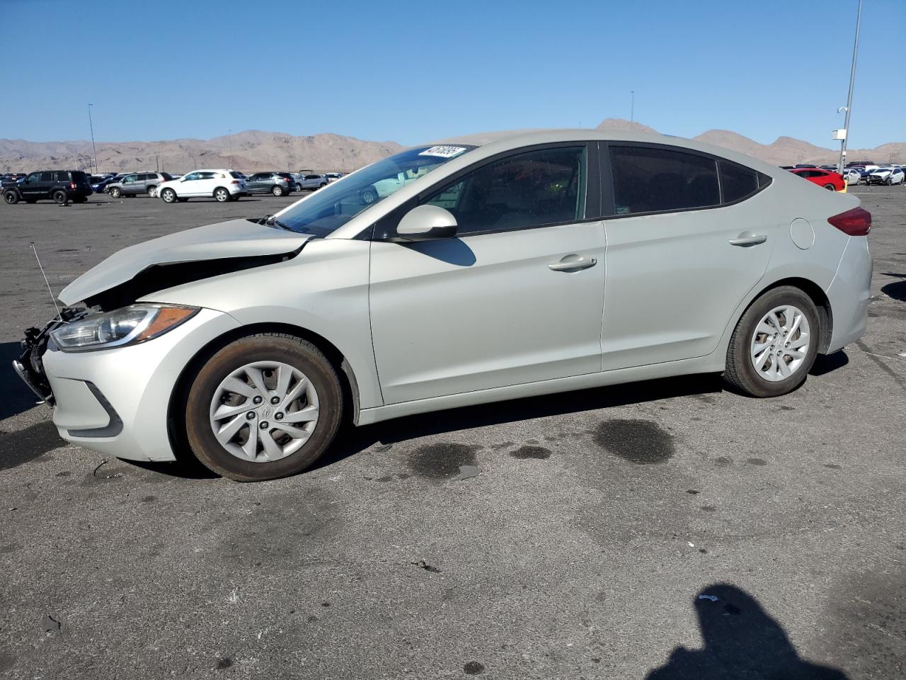 HYUNDAI ELANTRA SE