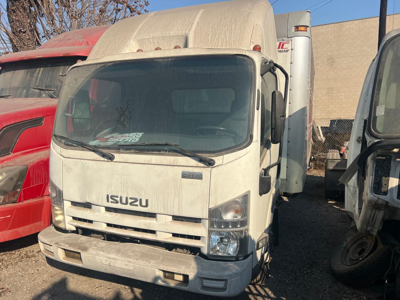 Lot #3055221979 2011 ISUZU NPR