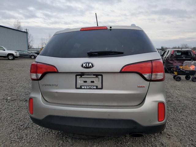 2015 KIA SORENTO LX - 5XYKTCA60FG655475